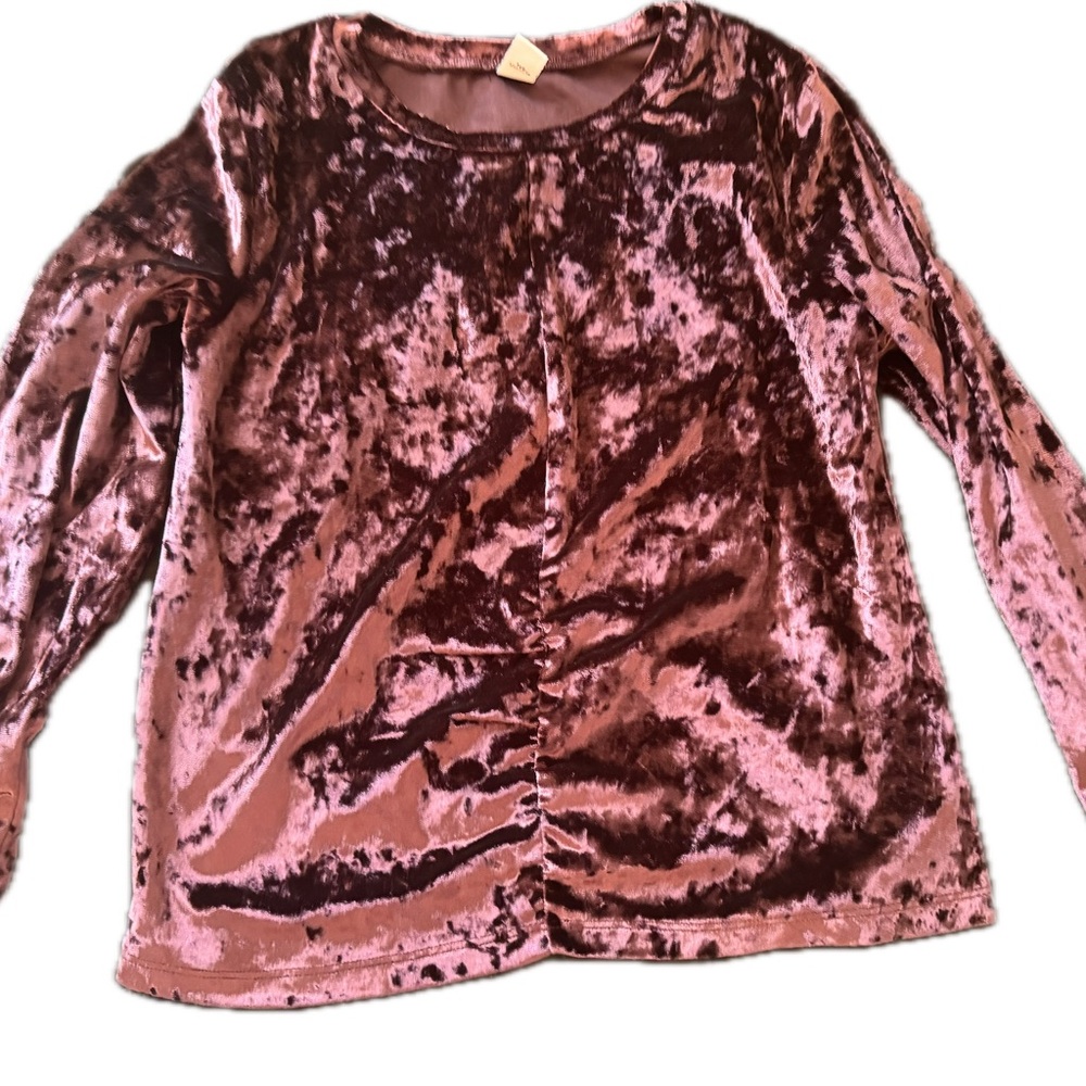 Old Navy Velvet Long Sleeve Top in Maroon